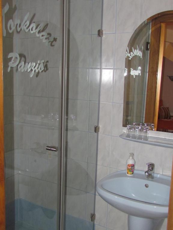 Bed and Breakfast Torkolat Panzio Токай Номер фото